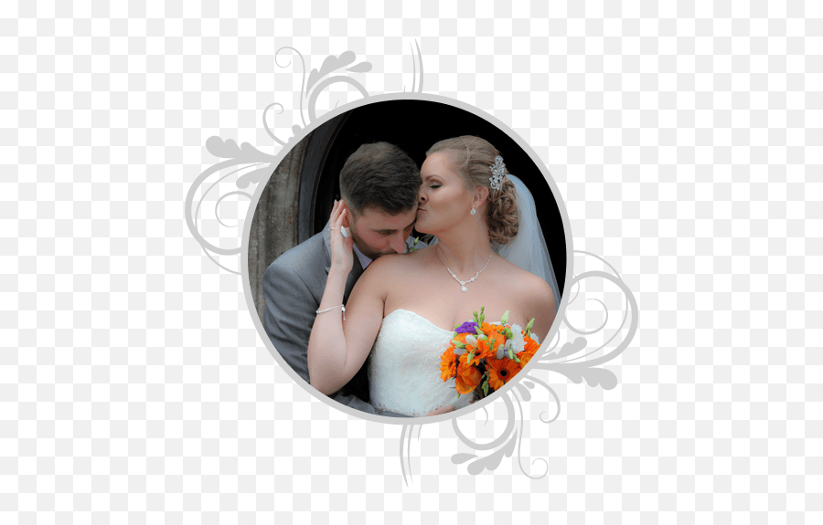 Wedding Couple In Front Of The Church - Wedding Full Size Bride Png,Married Couple Png