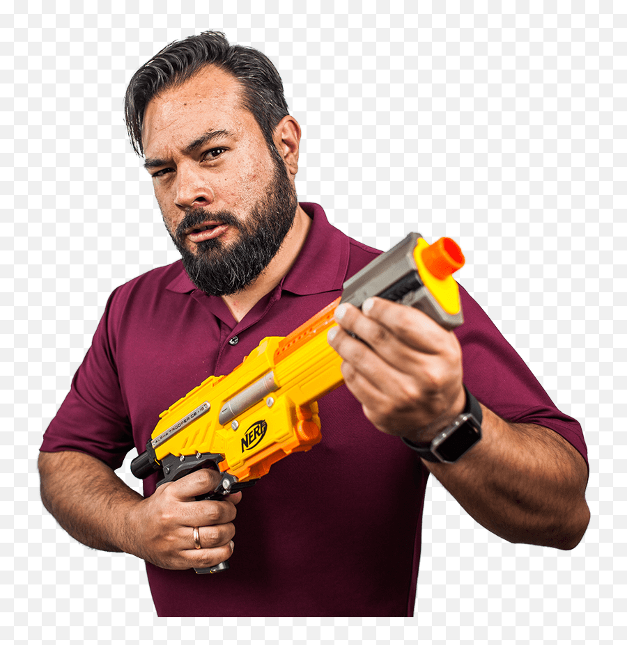 Alvaro Posing With A Nerf Gun - Guy Posing With Gun Png,Squirt Gun Png