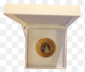 Medallion In Leather Box - Medal Png,Medallion Png