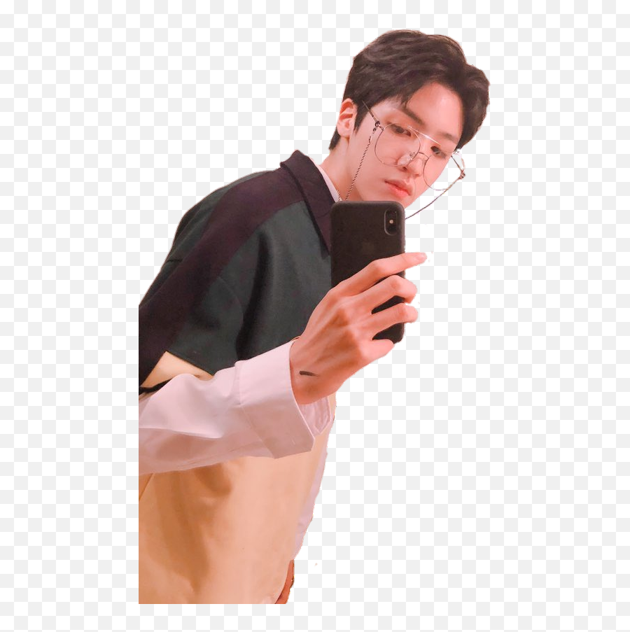 Wooseok Pentagon Universe Wooseokpentagon Png Kpop - Pentagon Wooseok Mirror Selfie,Pentagon Png