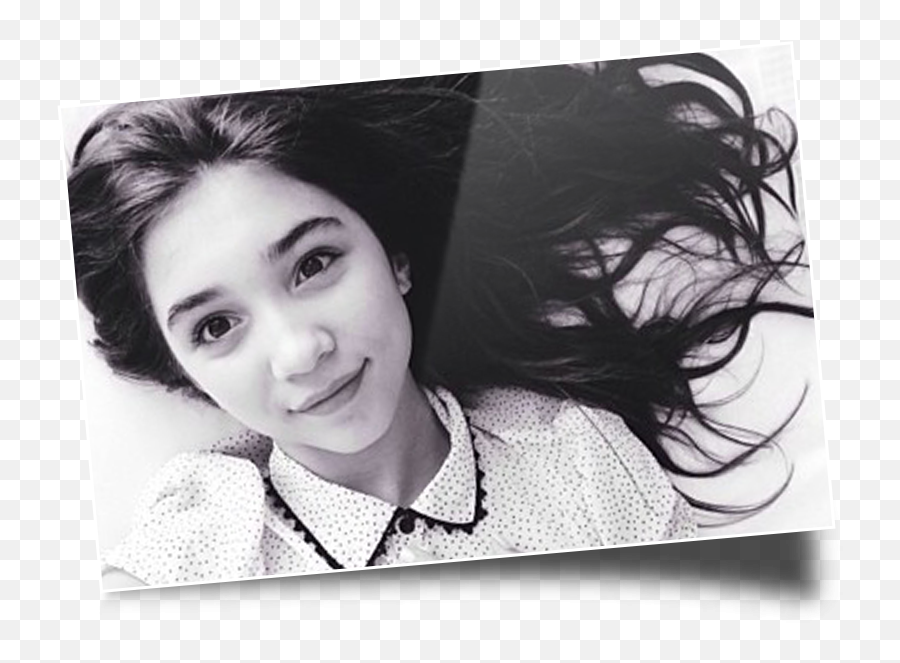 Artsy Rowan Blanchard Instagram - Photo Shoot Png,Rowan Blanchard Png