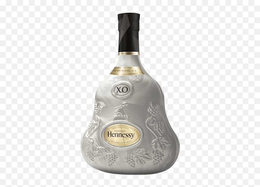 This New Hennessy X O Gift Pack Is As Cool Ice Robbreport - Hennessy Xo Ice Limited Edition Price Png,Hennessy Png