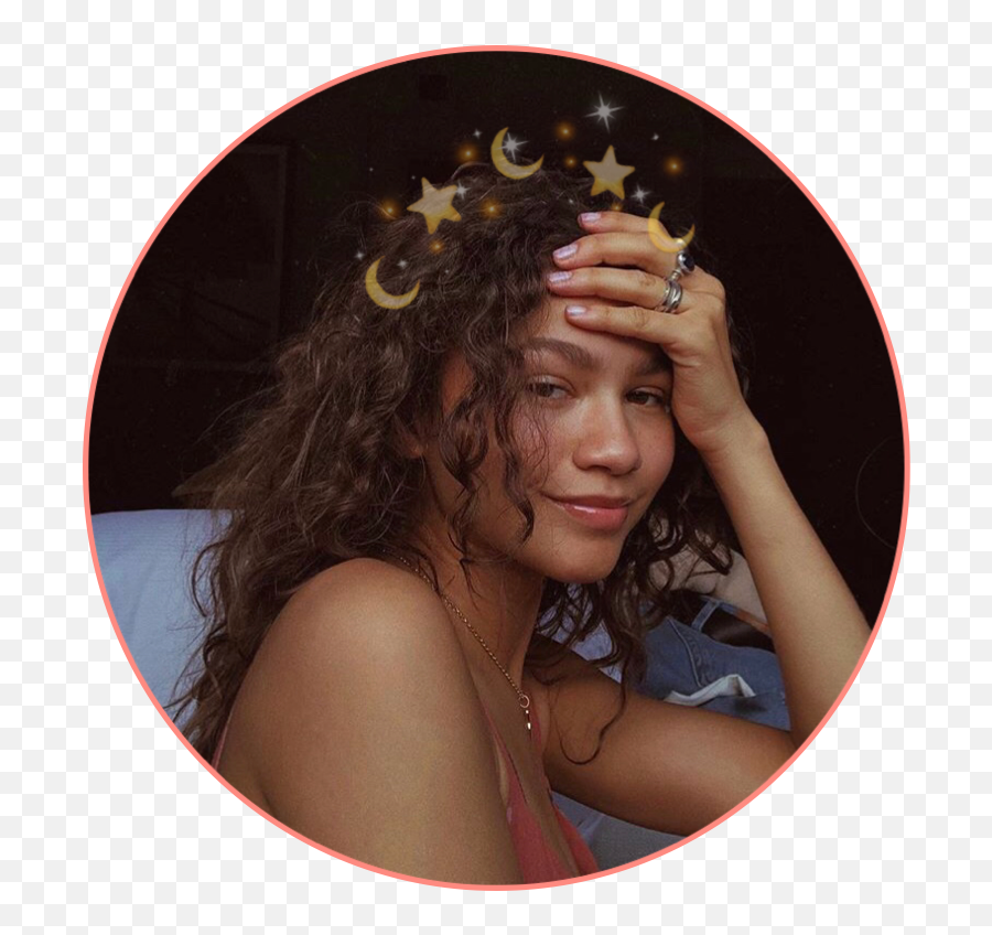 Aesthetic Zendaya Icon - Coconut Oil Curly Hair Overnight Before And After Png,Euphoria Icon