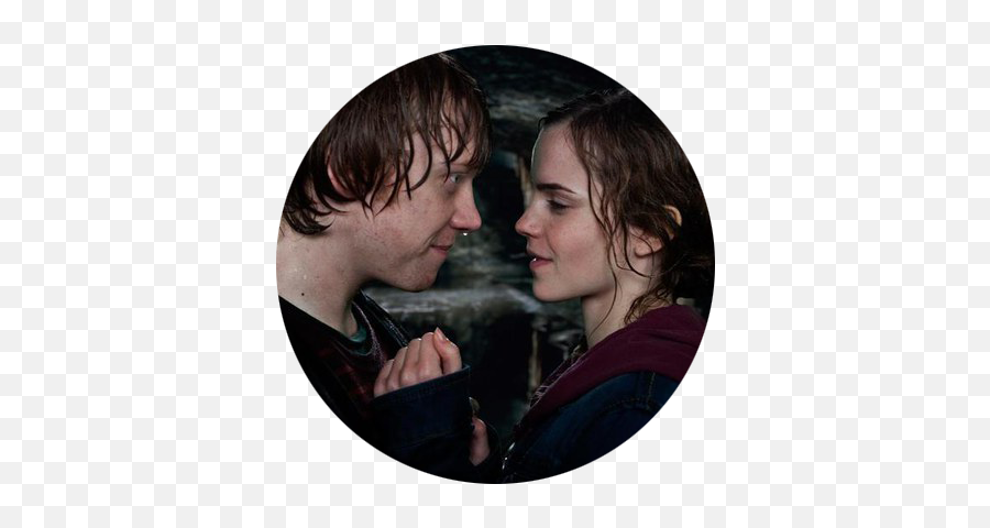 Download Com Couple Emma Watson Girl And Boy Hermione - Harry Potter Hermione And Ron Png,Hermione Png