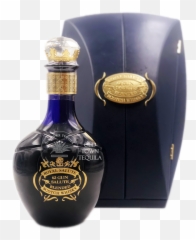 Chivas Regal Royal Salute 62 Gun - Bottle Stopper Saver png