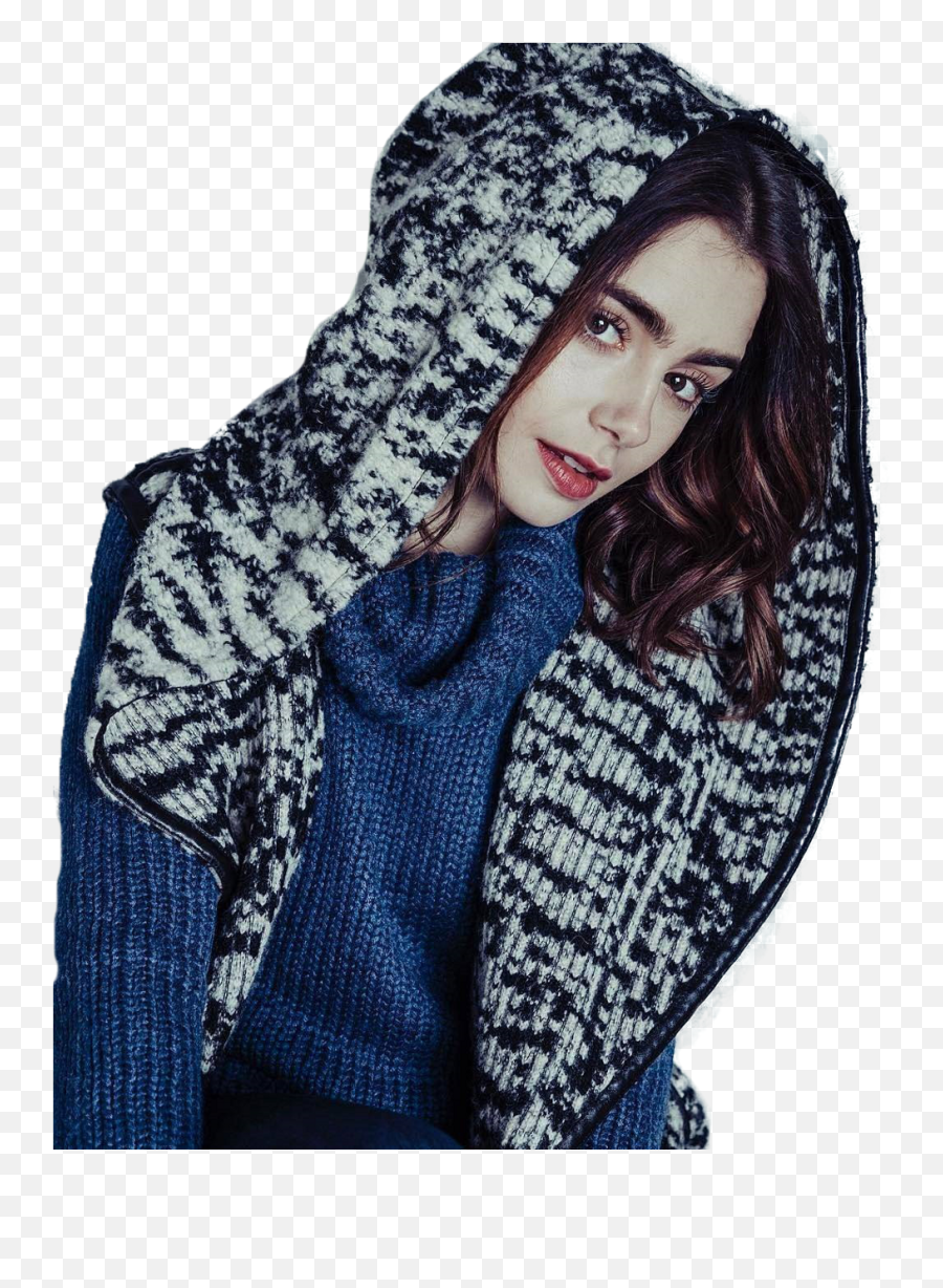 Lily Collins Con Gorro Png Image - Lily Collins Photoshoots,Lily Collins Png