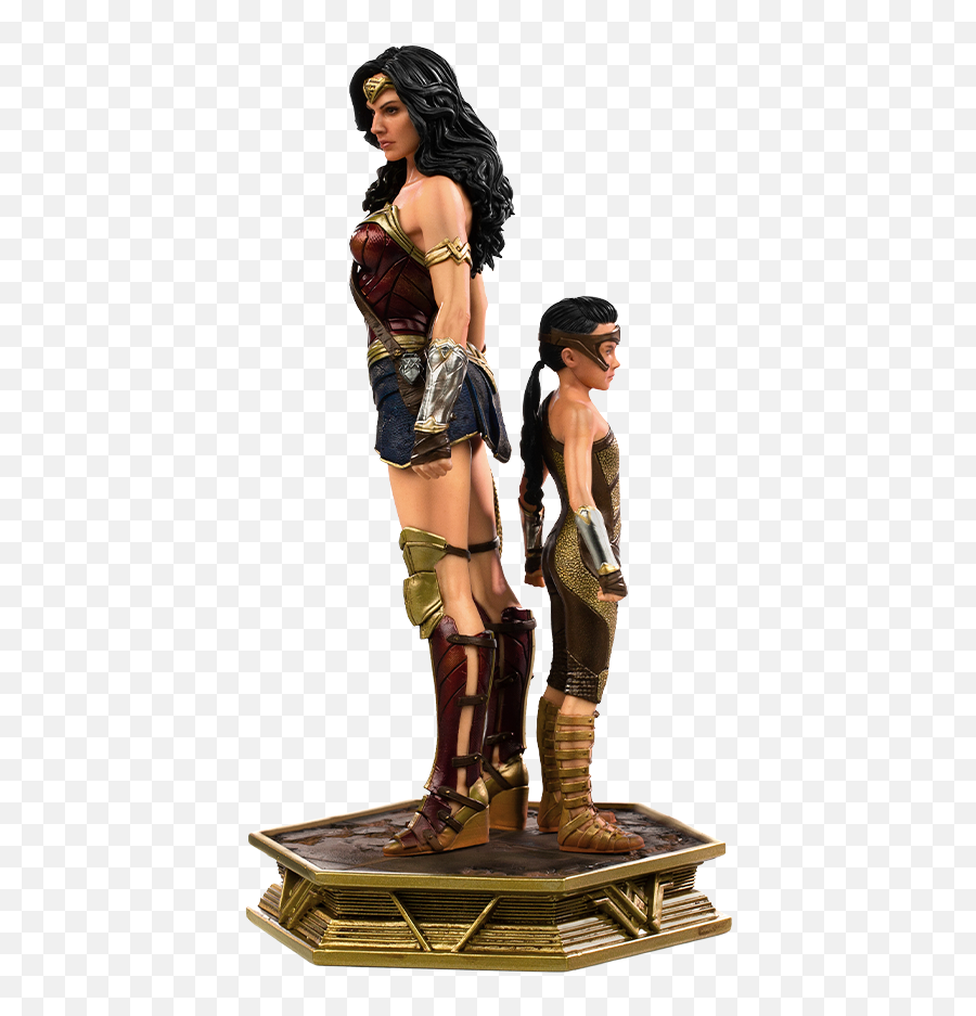 Wonder Woman Young Diana Deluxe Art - Wonder Woman Big Statue Png,Dc Icon Harley Statue
