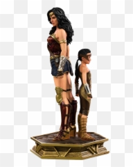 Wonder Woman Young Diana Deluxe Art - Big Statue png