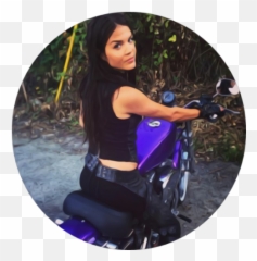 Marie Avgeropoulos Holding Baby - Tight png