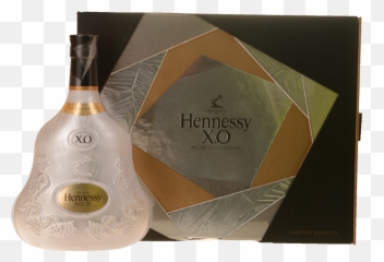 Hennessy Xo 40 Abv 700ml Bottle And Two Glasses Set - Glass Bottle Png,Hennessy Bottle Png