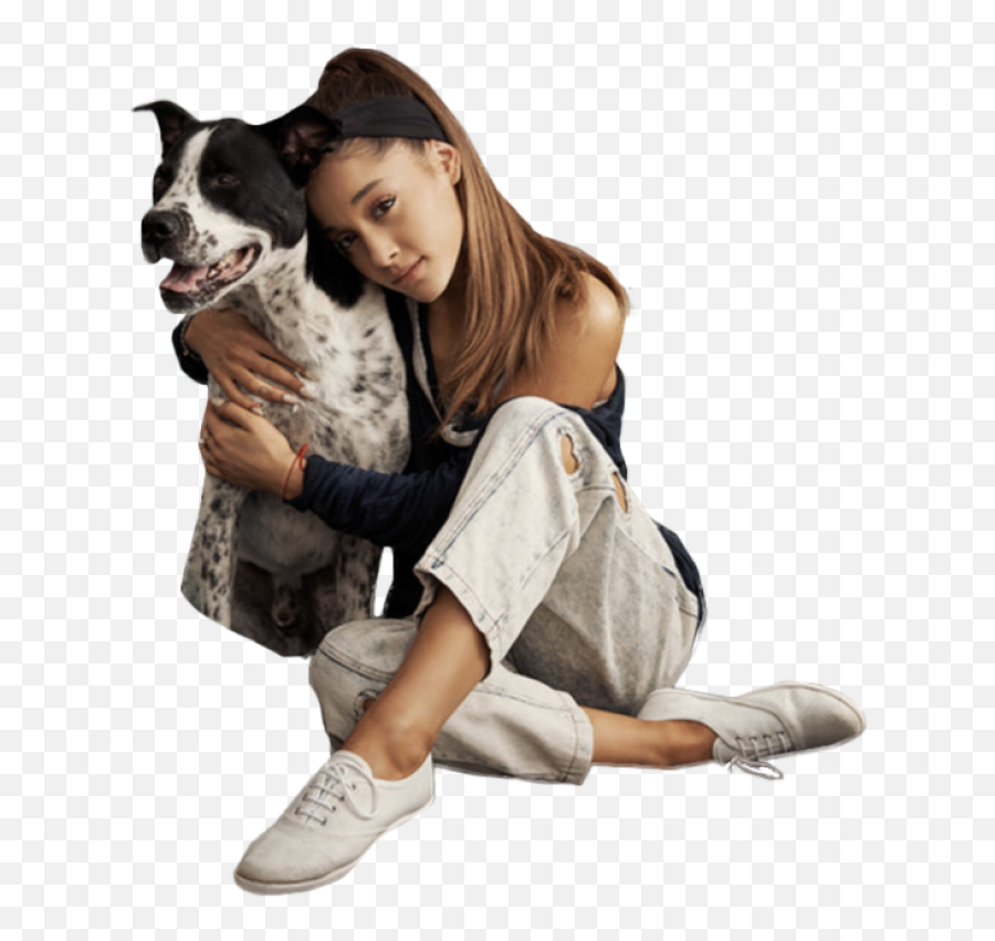 Ariana Grande Cuddling With A Cat Png - Ariana Grande And Dogs,Ariana Grande Transparent Background