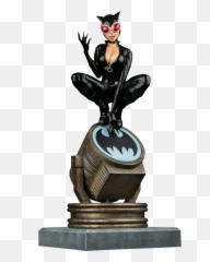 Batman - Catwoman On Batsignal Limited Edition 16th Scale Statue Limited Edition Catwoman On Light Up Batman Signal Png,Catwoman Png