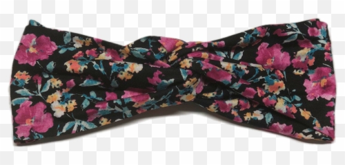 This Turban Headband Is Made Of Magenta Floral - Bandeau Png,Turban Png