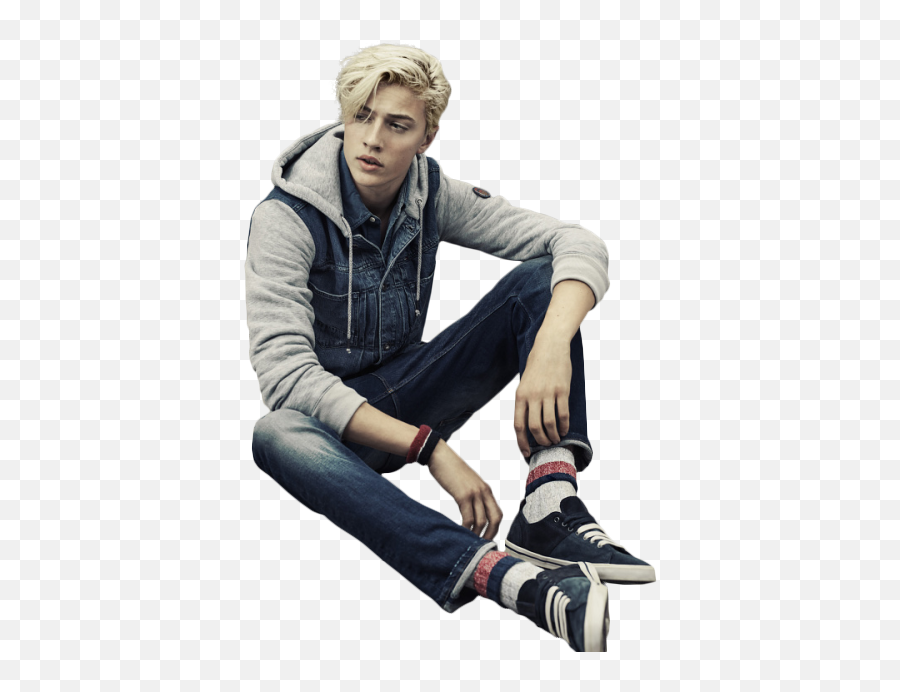 Model Man Png Free Image - Lucky Blue Smith,Man Sitting Png