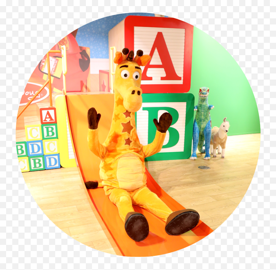 Toys R Us Adventure - A Totally Immersive Family Experience Toys R Us Adventure Slide Png,Toys R Us Logo Png